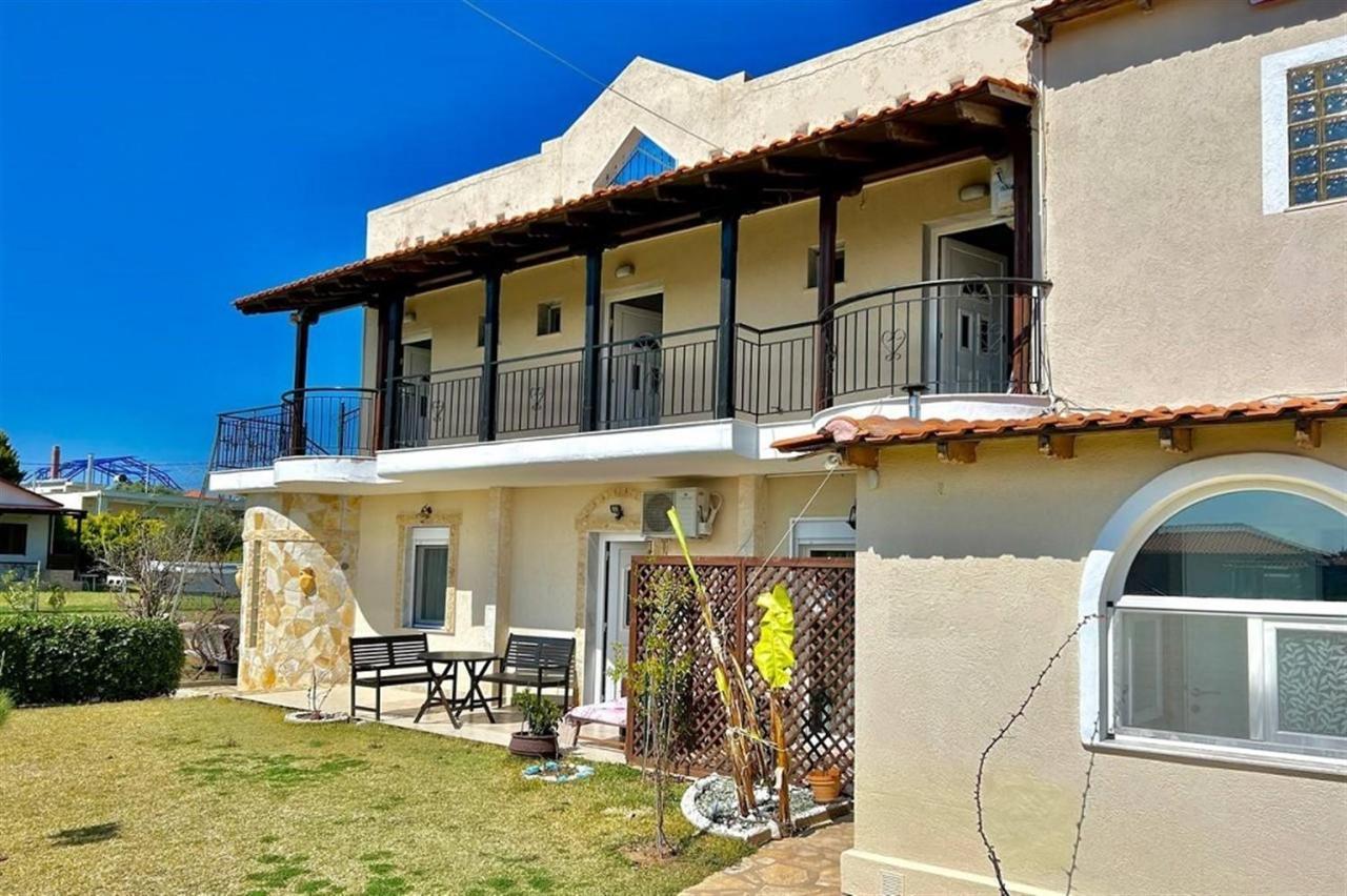 Villa Irina, Nea Potidea Kassandra Beach Exteriör bild