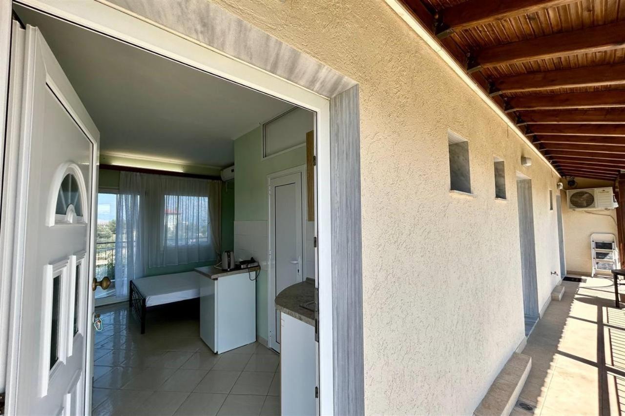 Villa Irina, Nea Potidea Kassandra Beach Exteriör bild